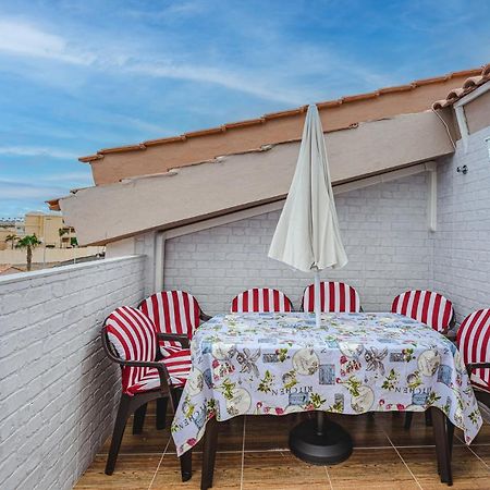 Red Large Family Apartment, Three Floors, 10 Guests Costa Adeje  Extérieur photo