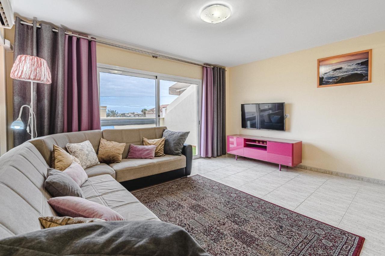 Red Large Family Apartment, Three Floors, 10 Guests Costa Adeje  Extérieur photo