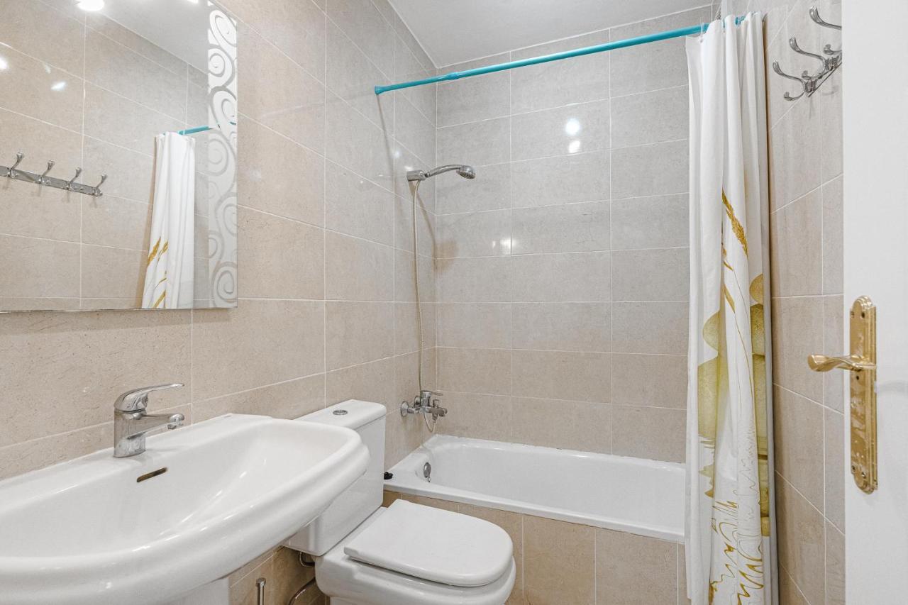 Red Large Family Apartment, Three Floors, 10 Guests Costa Adeje  Extérieur photo