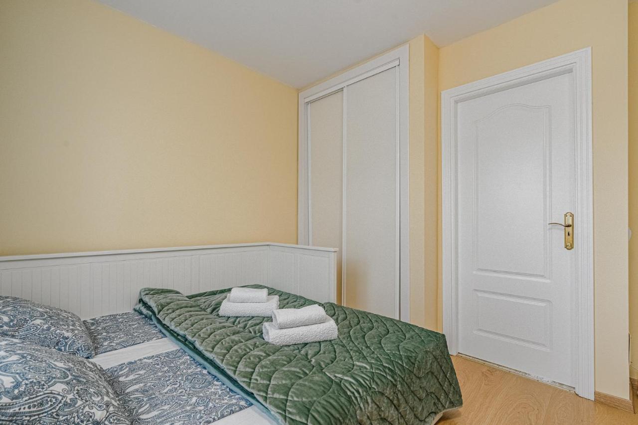 Red Large Family Apartment, Three Floors, 10 Guests Costa Adeje  Extérieur photo